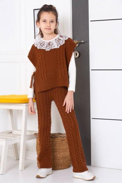 SÜVETERLİ YAKA GÜPÜRLÜ KIZ TRİKO TAKIM  Acı Kahve