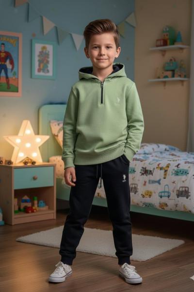 USPA YARIM FERMUAR İKİ İPLİK ŞARDONLU ERKEK TARZ TAKIM Yeşil