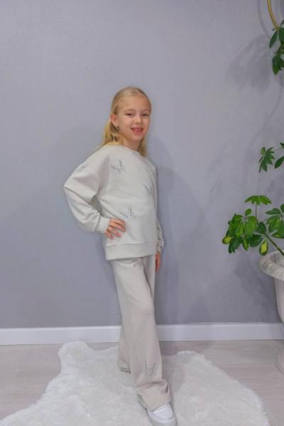 BAYRAMLIK TAŞLI KELEBEKLİ İSPANYOL TAKIM  Krem