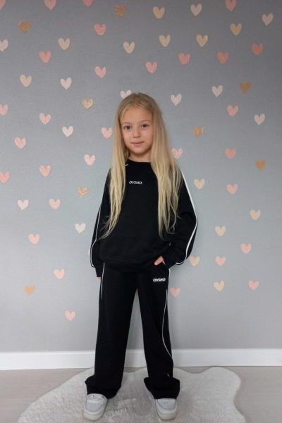 BAYRAMLIK  OYS YAZILI KOLLARI VE PANTOLONU  ŞERİTLİ İSPANYOL TAKIM  Siyah