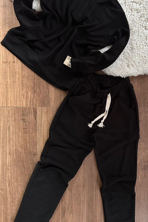 PREMİUM YARIM FERMUARLI DAİSY ETİKETLİ EŞOFMAN TAKIMI  Siyah