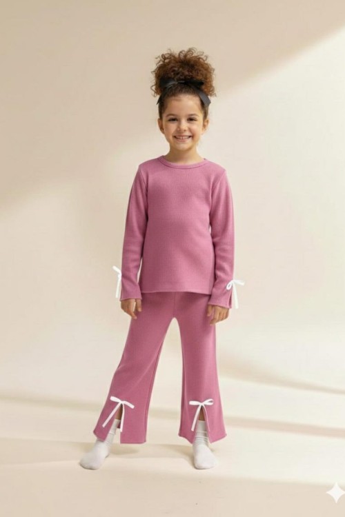 KOLLARI VE PAÇASI YIRTMAÇLI FİYONKLU FİTİLLİ İSPANYOL TAKIM  Pudra