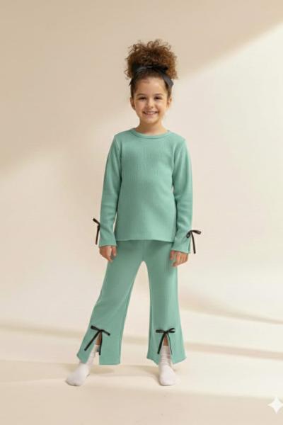 KOLLARI VE PAÇASI YIRTMAÇLI FİYONKLU FİTİLLİ İSPANYOL TAKIM  Su Yeşili