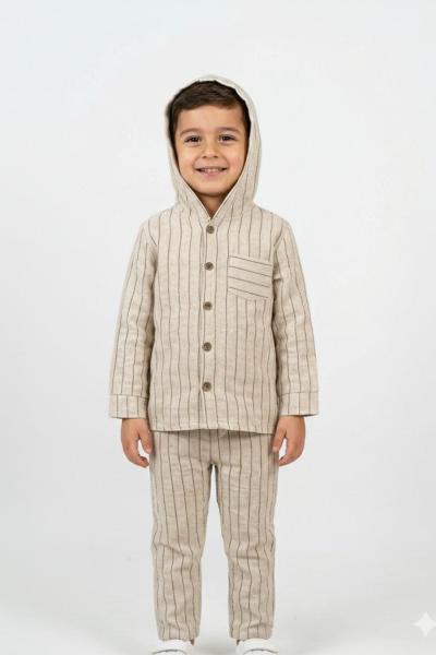 TAM DÜĞMELİ KAPŞONLU ÇİZGİLİ TAKIM  Siyah