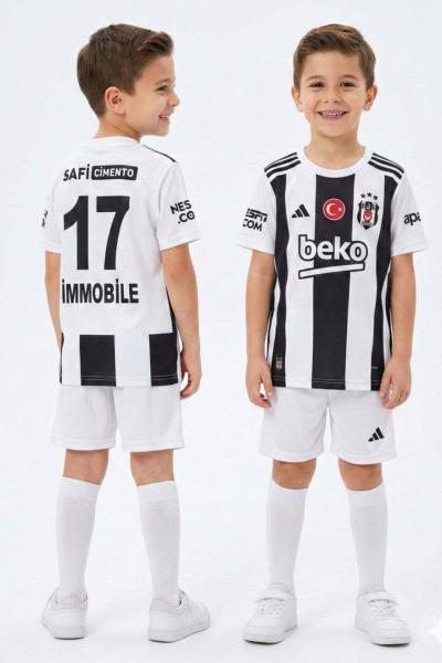 B  ŞORTLU YAZLIK FORMA TAKIM Beyaz