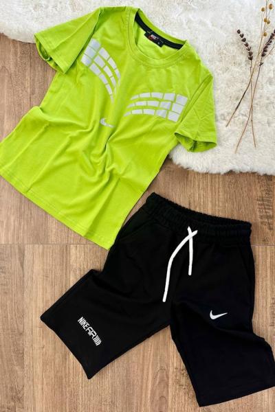 ORTASI TEK NİKE İKİ YAKASI BASKILI KISAKOLLU KAPRİ TAKIM Yeşil