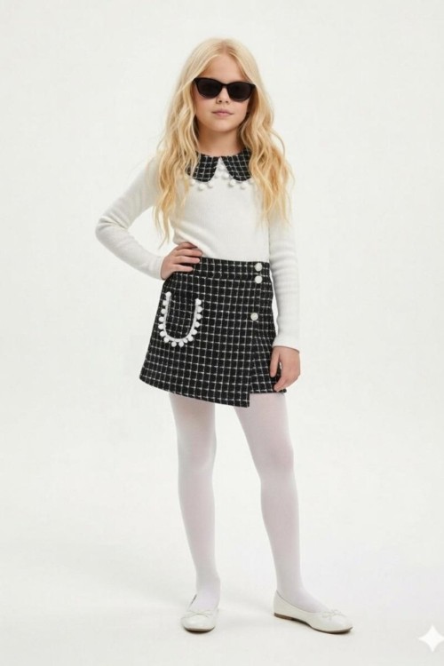 YAKA PONPON DETAYLI KARELİ ŞORT ETEKLİ TAKIM Siyah