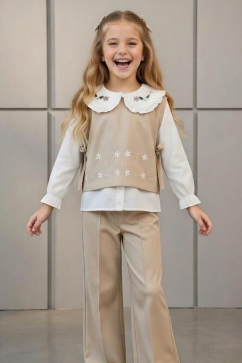 BAYRAMLIK 3 LÜ BEBE YAKALI ÇİÇEK NAKIŞLI İSPANYOL TAKIM  Bej