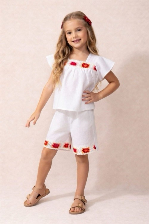 YAKASI VE ŞORT UCU ÖRGÜ ETNİK  DESEN ŞORTLU TAKIM  Beyaz