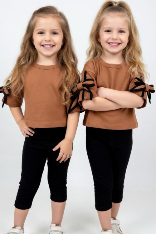 İKİ KOLU FİYONKLU KISAKOLLU TAYTLI KAPRİ TAKIM Acı Kahve