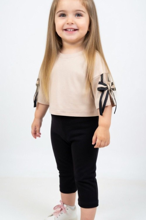 İKİ KOLU FİYONKLU KISAKOLLU TAYTLI KAPRİ TAKIM Bej