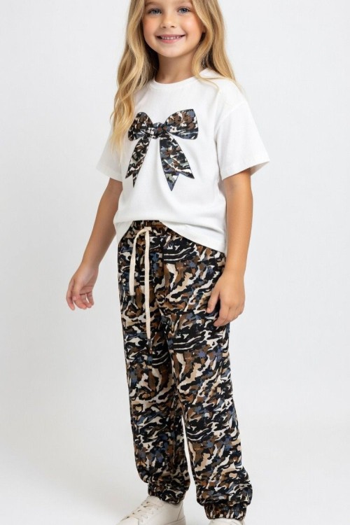 ÜST FİYONKLU ALT KAMUFULAJ DESENLİ KISAKOLLU ŞARVAR TAKIM Kahverengi