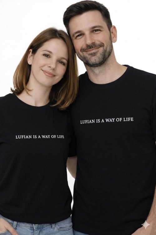 KAMPANYALI UNİSEX LUFIAN IS A WAY BEYAZ YAZILI TİŞÖRT Siyah