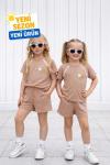 YAKASI DAİRE İÇİNDE ÇİÇEKLİ CEPLİ ŞORTLU TAKIM  Kahverengi