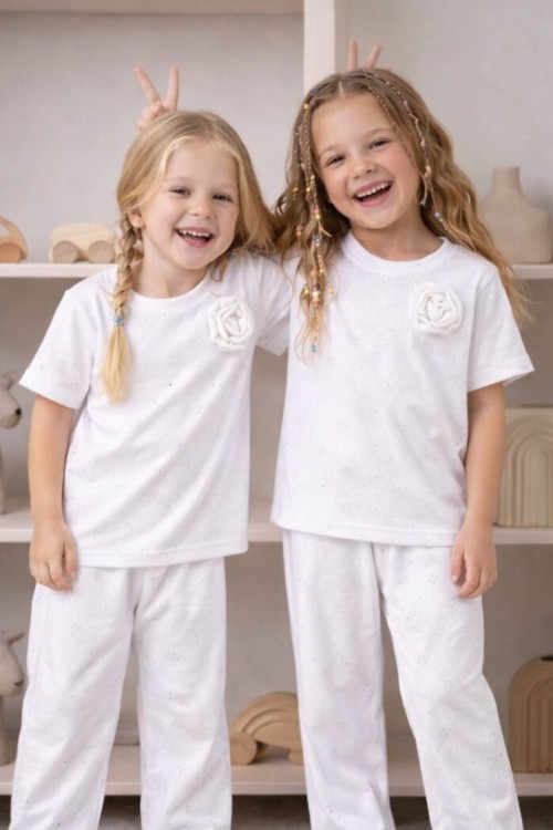 HER YERİ TAŞLI YAKASI GÜL DETAYLI KISAKOL FİTİLLİ İSPANYOL TAKIM  Beyaz