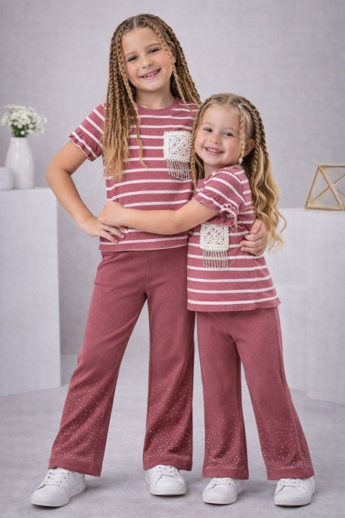 ÜST ÇİZGİLİ KOL FIRFIRLI YAKASI DANTEL DESENLİ  PAÇASI TAŞLI FİTİLLİ İSPANYOL TAKIM  Gül