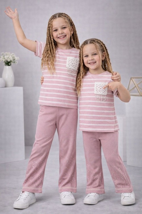 ÜST ÇİZGİLİ KOL FIRFIRLI YAKASI DANTEL DESENLİ  PAÇASI TAŞLI FİTİLLİ İSPANYOL TAKIM  Pembe