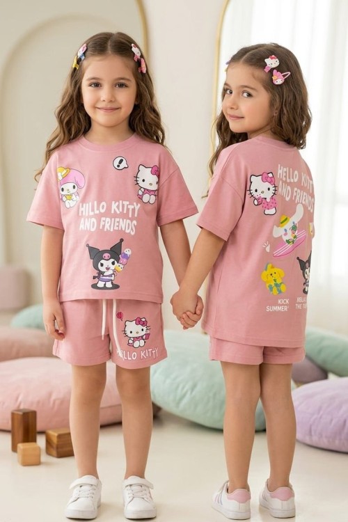 HELLO KİTTY AND FRİENDS SIRT BASKILI ŞORTLU TAKIM Gül