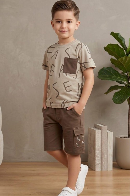 BÜYÜK HARF DESENLİ CEPLİ ŞORTLU TAKIM Kahverengi