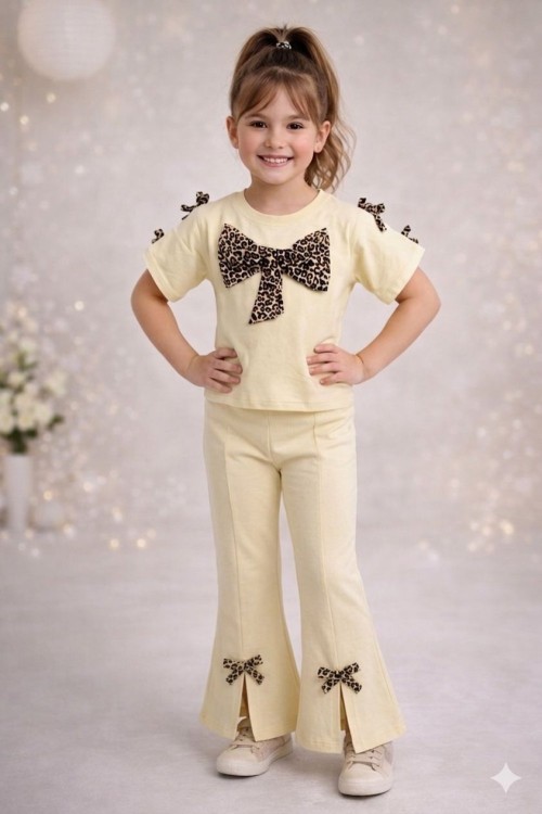 ÖNÜ BÜYÜK LEOPAR FİYONKLU  PAÇASI LEOPAR FİYONKLU YIRTMAÇLI İSPANYOL TAKIM  Bej