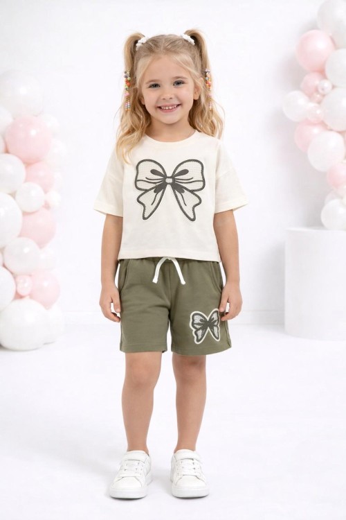 NAKIŞLI FİYONKLU CEPLİ ŞORTLU TAKIM  Haki