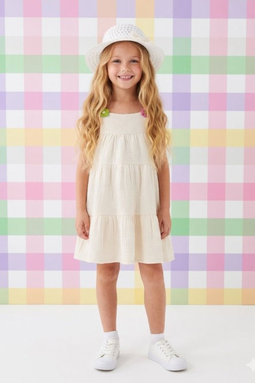 İNCE ASKILI ÇİÇEK DETAYLI ŞAPKALI MÜSLİN ELBİSE  Krem