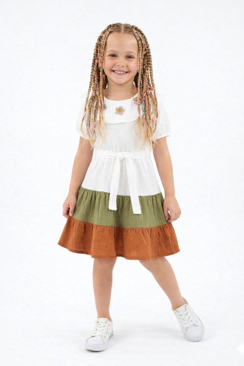 YAKASI ÇİÇEKLİ 3 RENKLİ BEL KEMERLİ MÜSLİN ELBİSE  Beyaz