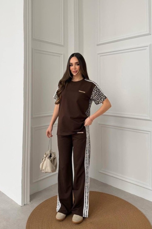 MIU MIU YAZILI ARKASI FULL LEOPAR DESENLİ YANLAR ŞERİTLİ KADIN EŞOFMAN TAKIMI  Kahverengi