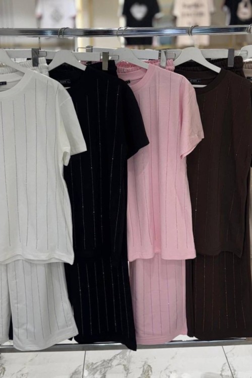 SADE HER YERİ ÇİZGİLİ KISAKOL KADIN EŞOFMAN TAKIMI  Siyah