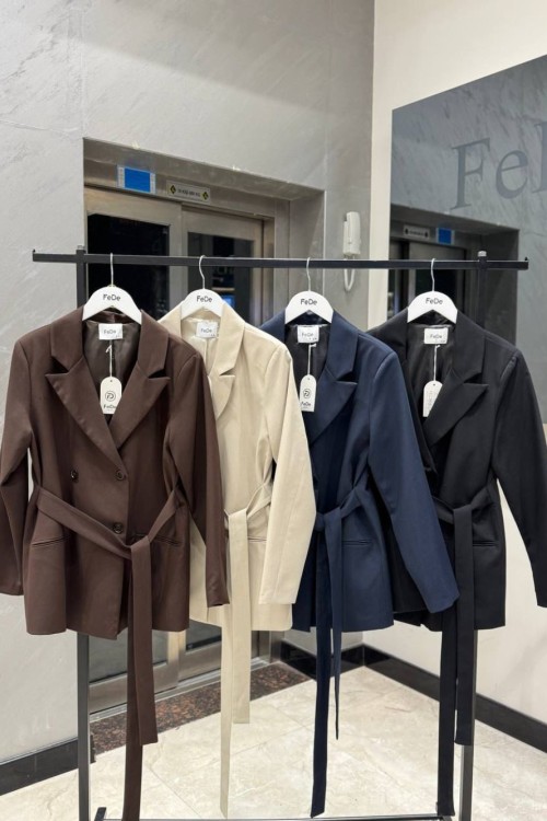 DÜĞMELİ BEL BAĞLAMALI BLAZER KADIN CEKET Siyah