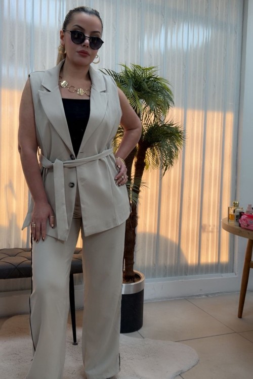 BEL KEMERLİ KENARI ŞERİTLİ YELEKLİ PANTOLON TAKIM  Krem