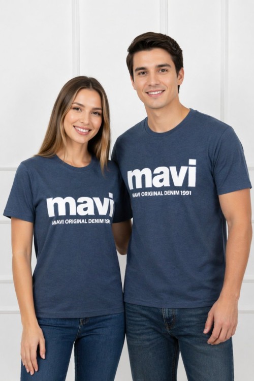 MAVİ YAZILI DÜZ ÇİZGİ DESENLİ TEK TŞÖRT  Lacivert