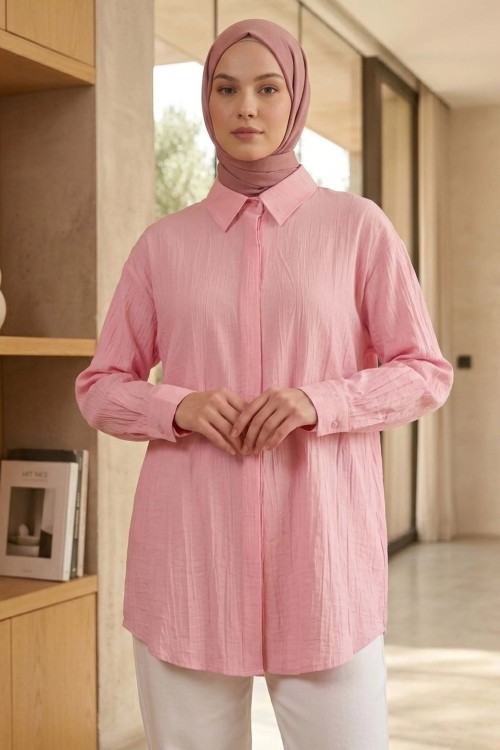 ÇİLEK KUMAŞ YIRTMAÇ GÖRÜNÜMLÜ GİZLİ DÜĞMELİ TUNİK Pembe
