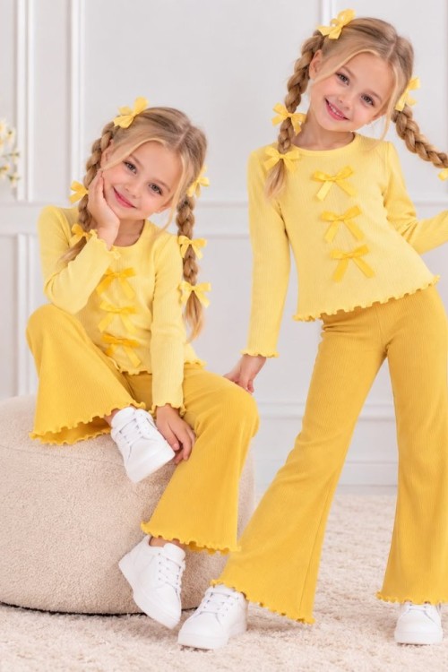 BLUZ ORTASINDA 3 FİYONKLU KAŞKORSE TAKIM  Sarı