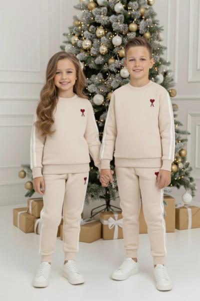 3 İP ŞARDONLU KOLLARI ŞERİTLİ A KALPLİ UNİSEX EŞOFMAN TAKIMI  Bej