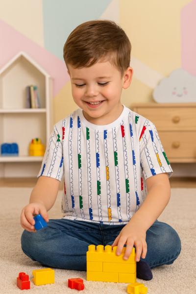 RENKLİ YAPBOZ DESENLİ TİŞÖRT  Beyaz