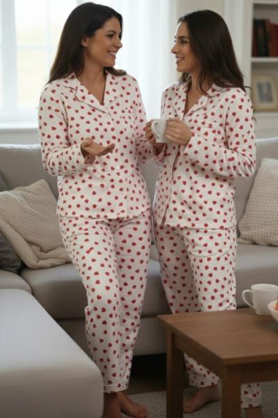 KÜÇÜK KALPLİ SÜET ANNE PİJAMA TAKIMI  Beyaz