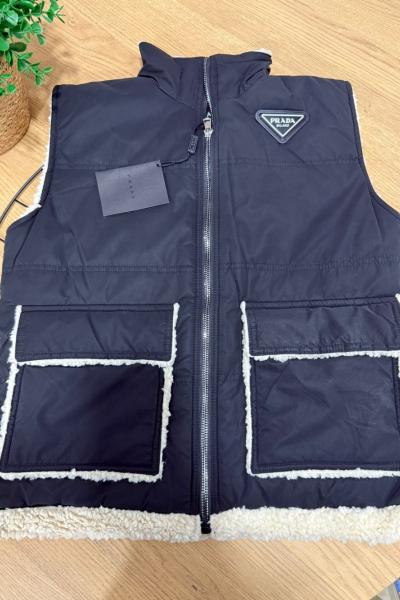 SİYAH ÜÇGEN P UNİSEX YELEK Siyah