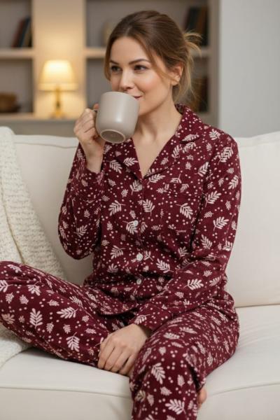 YAPRAK DESENLİ SÜET ANNE PİJAMA TAKIMI  Bordo