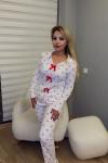 ÖNÜ 3 KIRMIZI FİYONKLU FİYONK DESENLİ YUMOŞ PİJAMA Beyaz